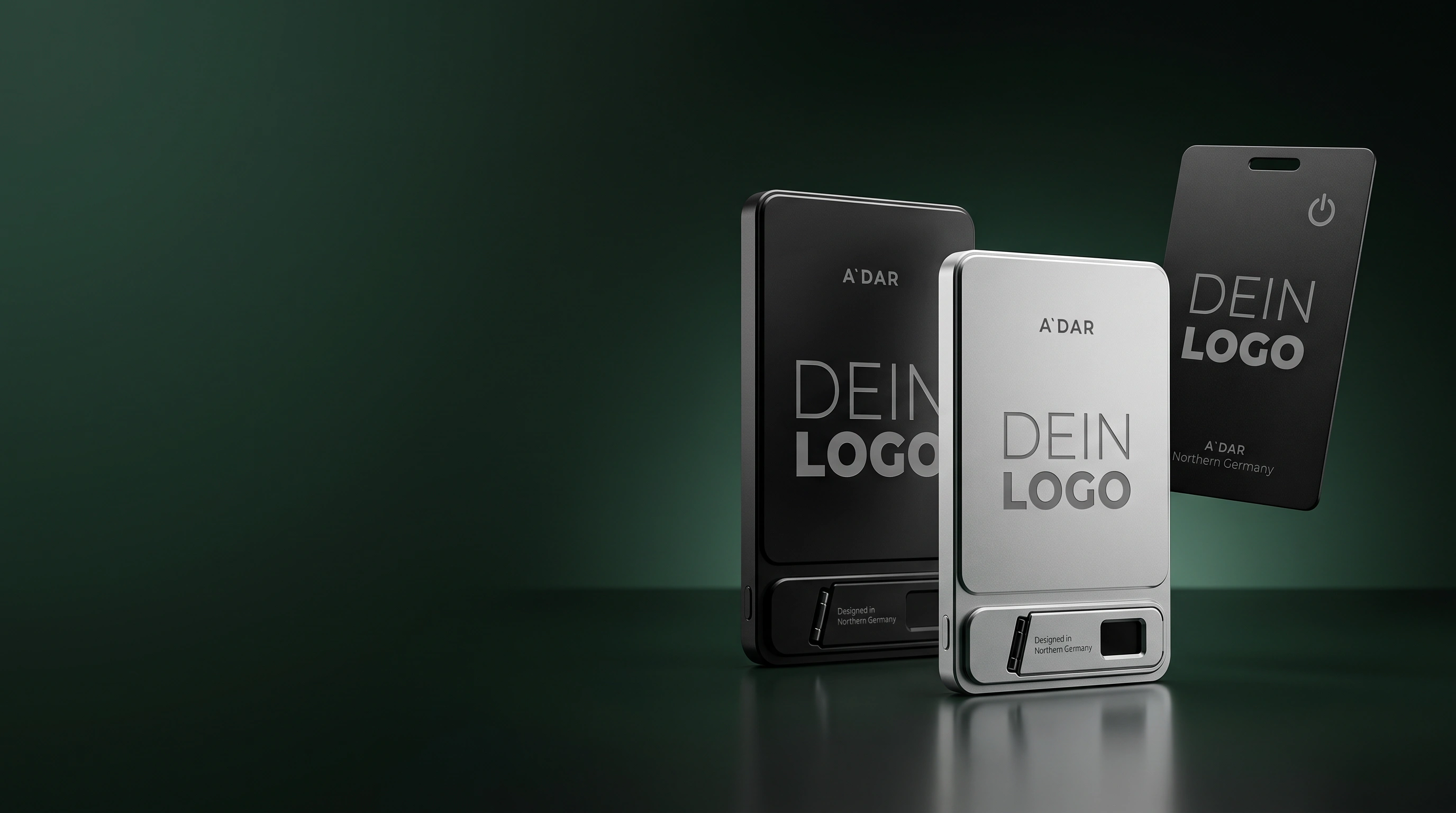 AdarCharge Powerbank und FindCard Pro mit Logo, Designed in Northern Germany